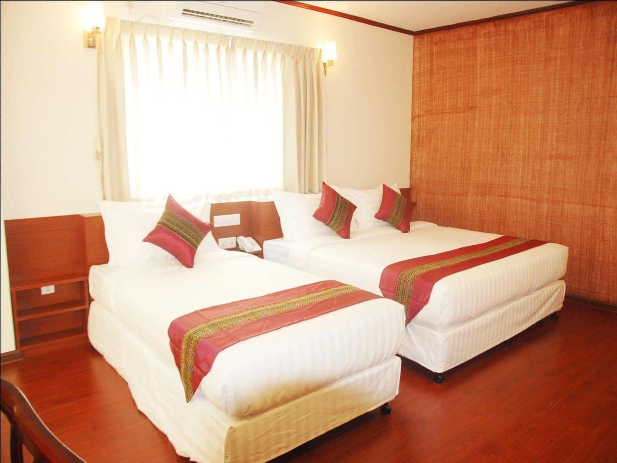 Hotel Memory Sittwe Zewnętrze zdjęcie